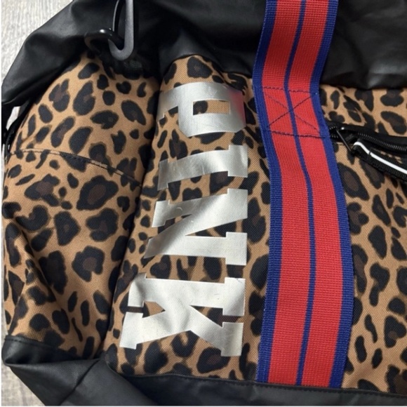 Victoria Secret PINK Travel Duffle Gym Bag Large Animal Print Logo - Picture 3 of 10